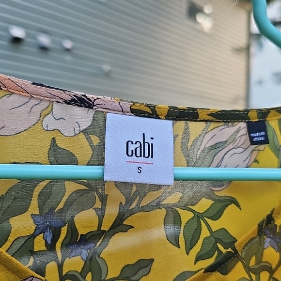 CAbi Yellow Floral Top - Picture 4 of 5